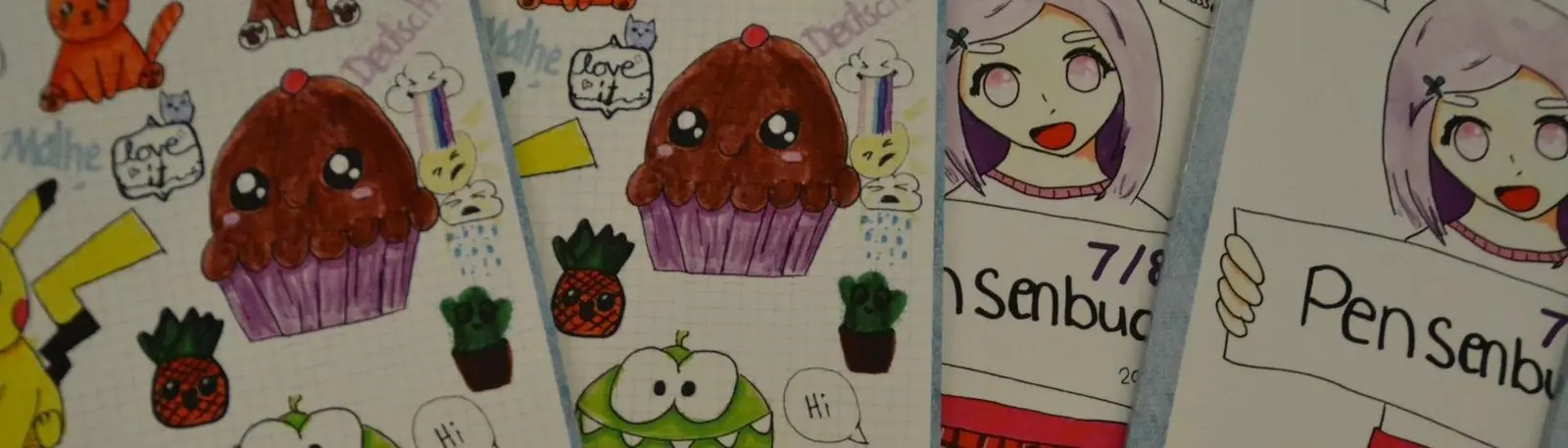 Selbst gestaltete Pensenbuch-Deckblätter mit gezeichneten Figuren, Cupcakes und Manga-Mädchen